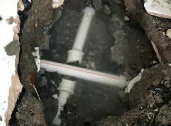 雅安阳台漏水维修公司为您分享楼上楼下漏水怎么处理